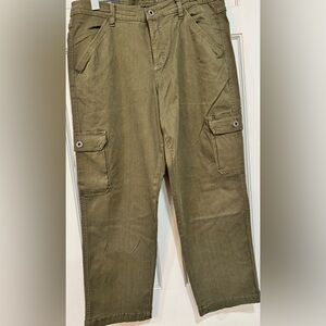 Ladies KUHL Hiking pants - size 12 - New with tags!